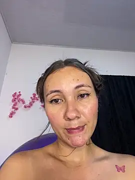 Czat XXX na żywo – Abby_Colyns23