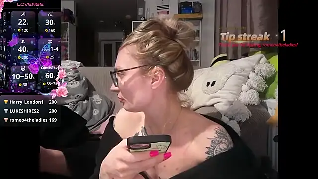 harleyblairn Live XXX chat