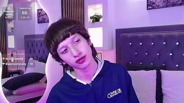 Emo_Boy_ 在線直播表演