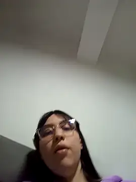 Pokazy przed kamerką – CoralSmit