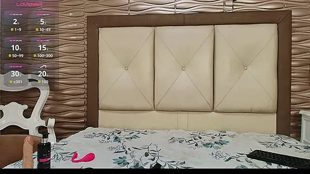 Miladiosa: απευθείας συνομιλία ΧΧΧ