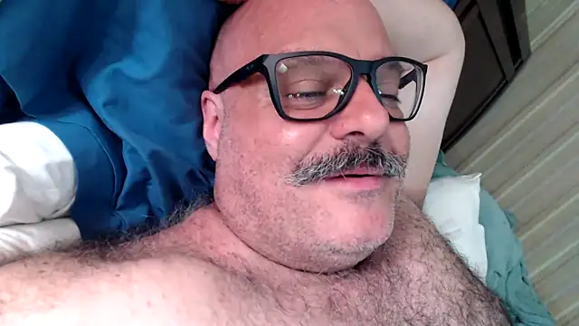 عرض كام bullmusclejoe