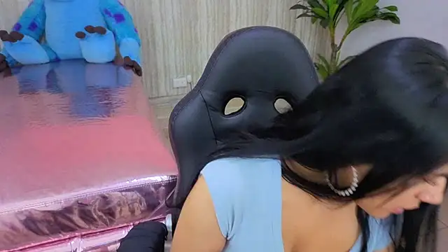 zedin02_a Chat XXX live