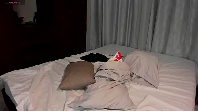 dennis_hills Webcamshow