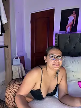 ema_zoe Live XXX Chat