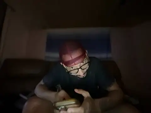 ThrowedWorldWide Show in webcam