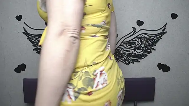 EmiliaGree élő XXX-chatje