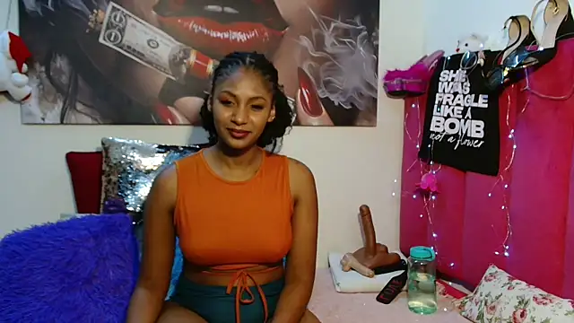 Moreish-06's Live XXX Chat