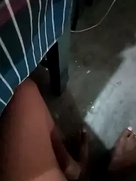 Aash_Slave_Boy Adlı Modelin Web Kamerası Şovu