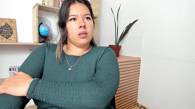 LinaBrowm's Live XXX Chat