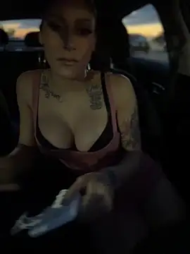 FerrariFrench: вебкам-шоу