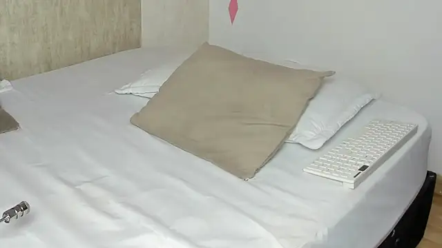 miiaa_m1's Live XXX Chat