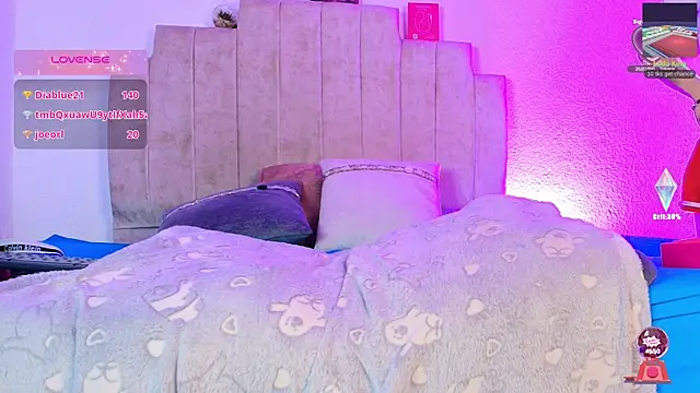 Emily_hall19 现场XXX聊天