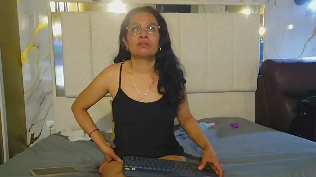 دردشة Vanessa_7_ الجنسية المباشرة