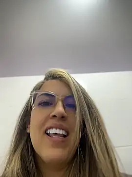 IrisDuvall's Live XXX Chat