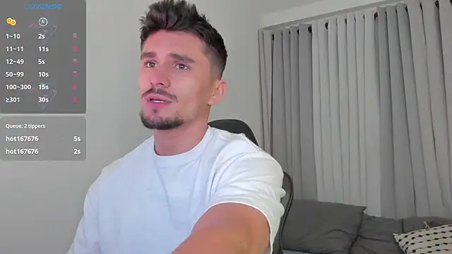 AXEL_OWEN 即時 XXX 聊天