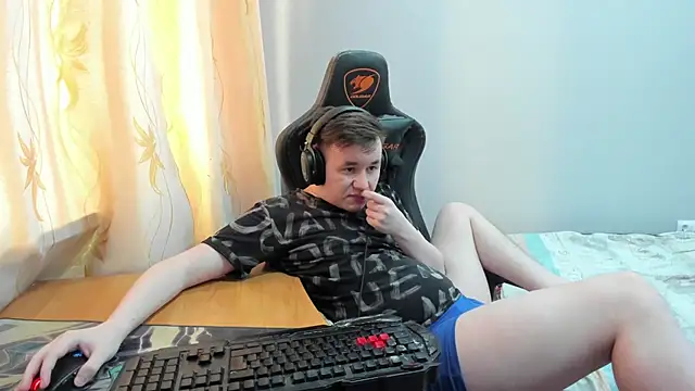 iliaskrislove's Live XXX Chat