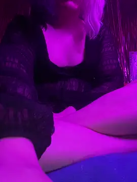 MotherElektra7 Show in webcam