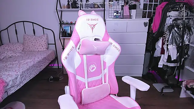 Chat XXX Live ashleywowmeow