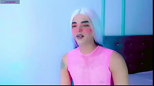 malahya_ Show in webcam