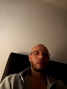 Chat XXX en directo de Guitccch