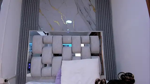 Wonderkloe_'s Live XXX Chat