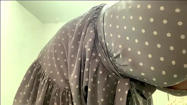 cherishedwish Show in webcam