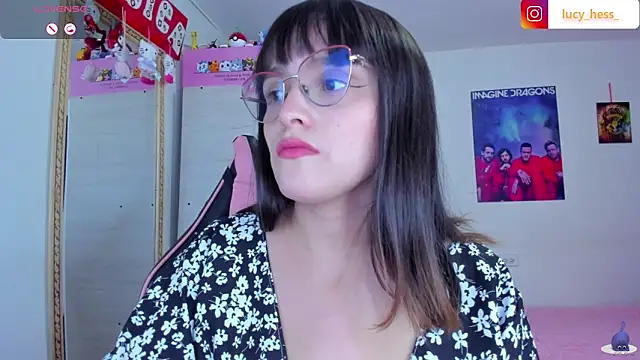 Lucyy-hess' Live XXX Chat