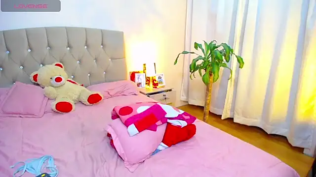 Alanaa_Sofia's Webcam Show