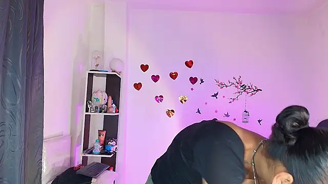 NYXHELLSQUEEN's Live XXX Chat