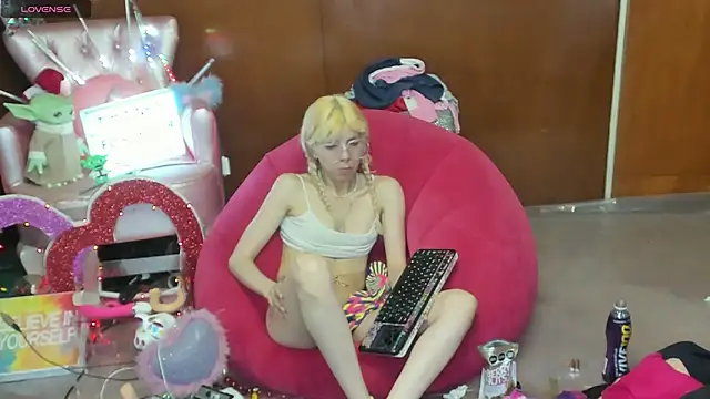 Skinygirl 即時 XXX 聊天