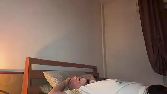 Chat +18 de PierRiminiX ao vivo