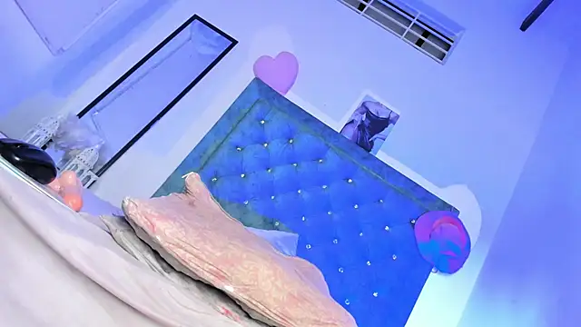 ChocoBunny1's Webcam Show