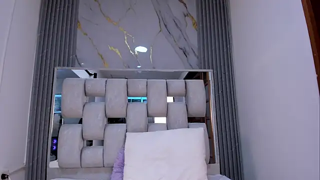 Chat XXX en directo de Wonderkloe_