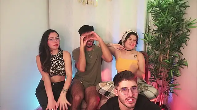 Webkamerová show dam0n_fr0st