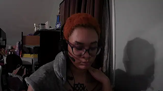 nickytheehawtie's Live XXX Chat