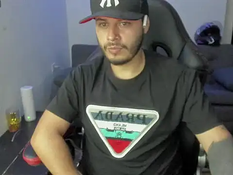 แชท XXX สดของ ragnar_lothbrok777