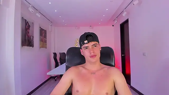 แชท XXX สดของ BenitoSaenz