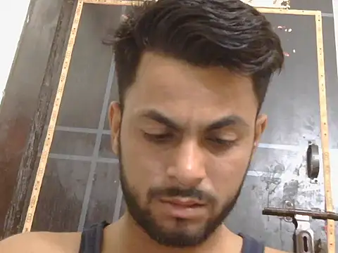 Show de Stubborndesiboy na webcam