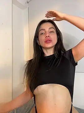 XXX chat uživo modela karinasantos_