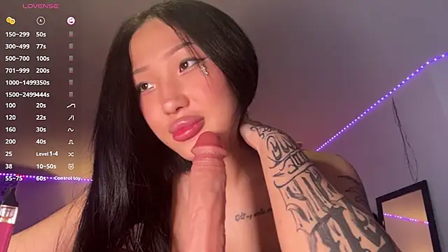 EIeniVanwart webkamerás műsora