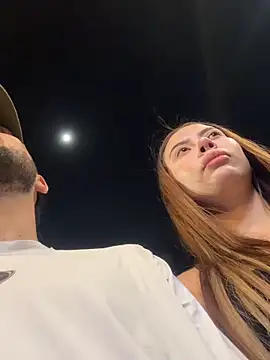 lindaandtony Pertunjukan Webcam