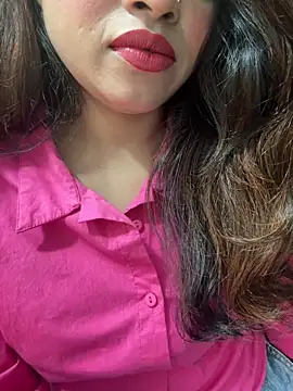 riya_sharma11 Adlı Modelin Canlı XXX Sohbeti