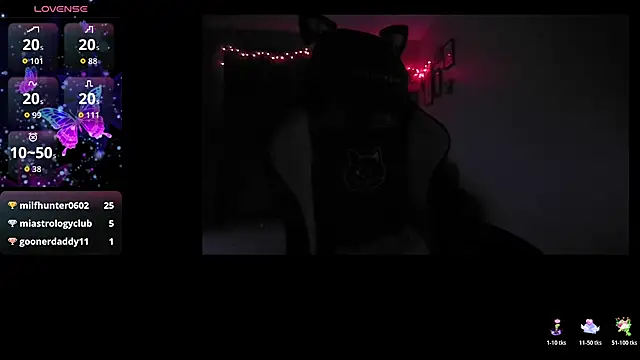 odetteraine webcam show