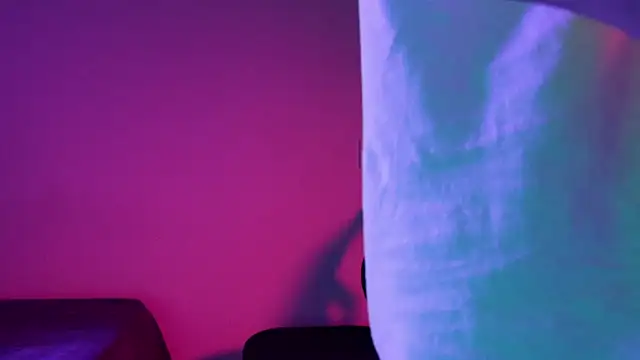 Webkamerová show trieone