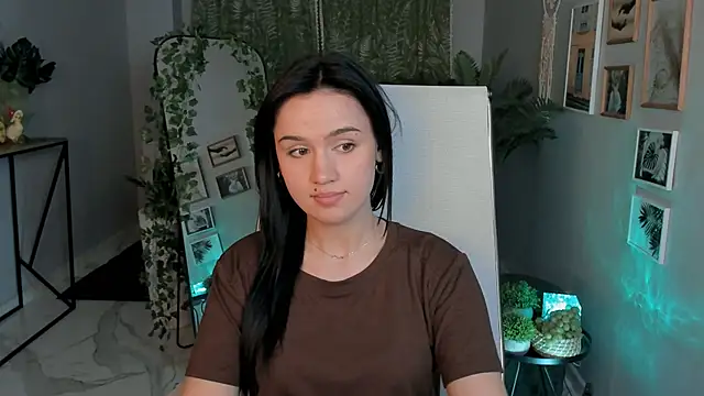 MonicaFarmer's Live XXX Chat