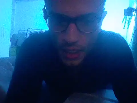 Show modela Testcam69 na web-kameri