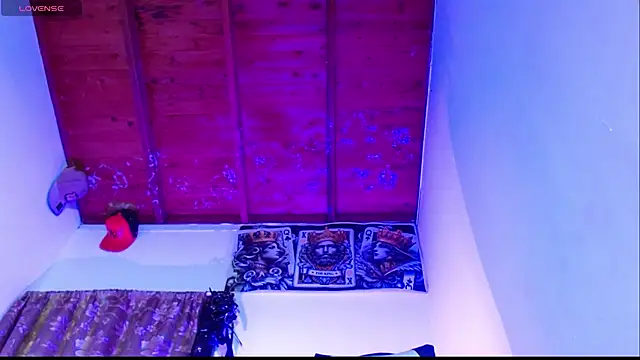 DARK_BLACK_0 Chat XXX live