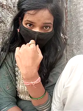 Show de Desi_Couple_P na webcam