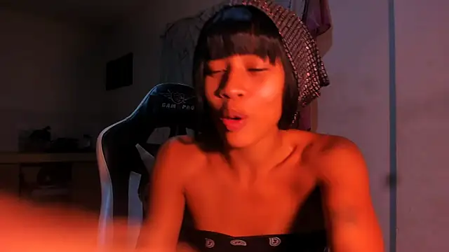 bad_girl_xxx's Live XXX Chat